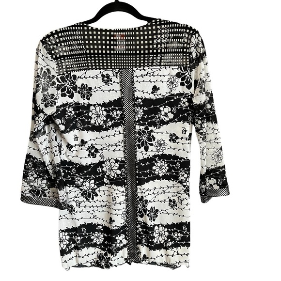 Anac Designed by Kimi Mesh Blouse Top - Picture 2 of 9